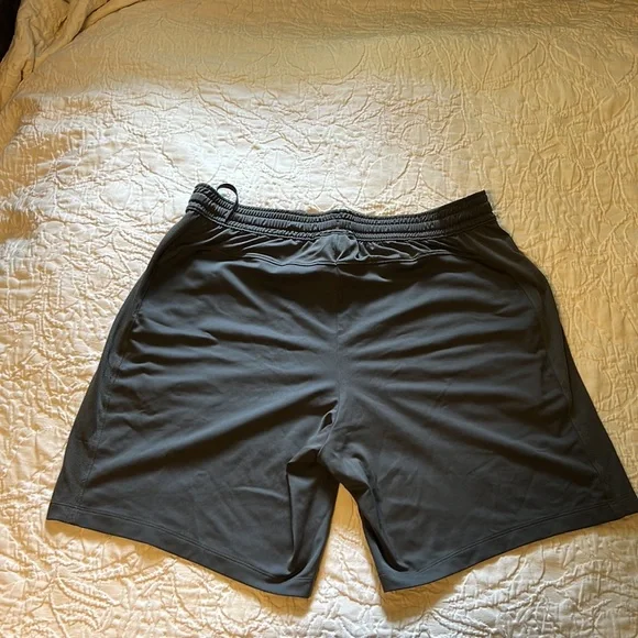 Under Armour Gray Hamline University Shorts - Picture 2 of 4